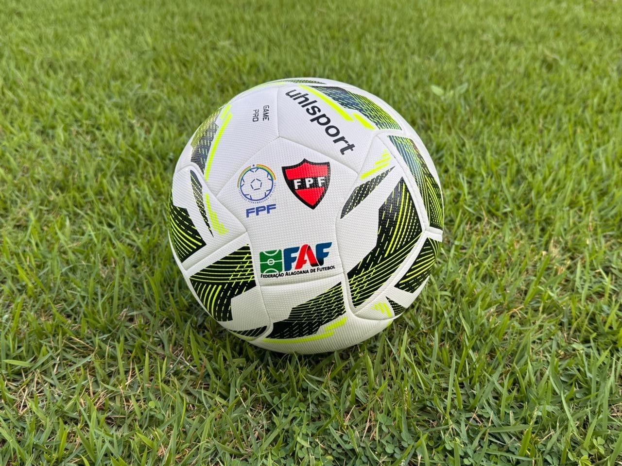 Campeonatos AL, PB e PE adotam mesma bola Fifa