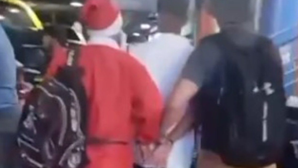 Policial disfarçado prende foragido na rodoviária