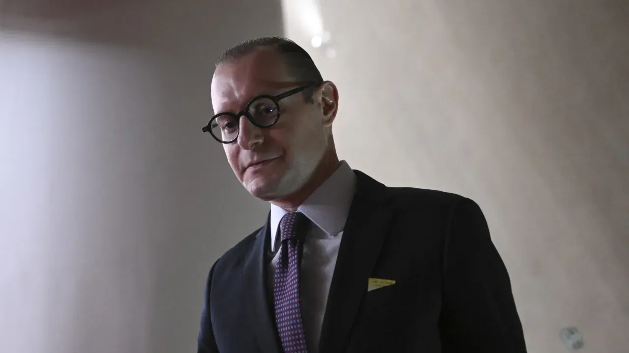 Zanin vota por denúncia de corrupção contra deputados do PL