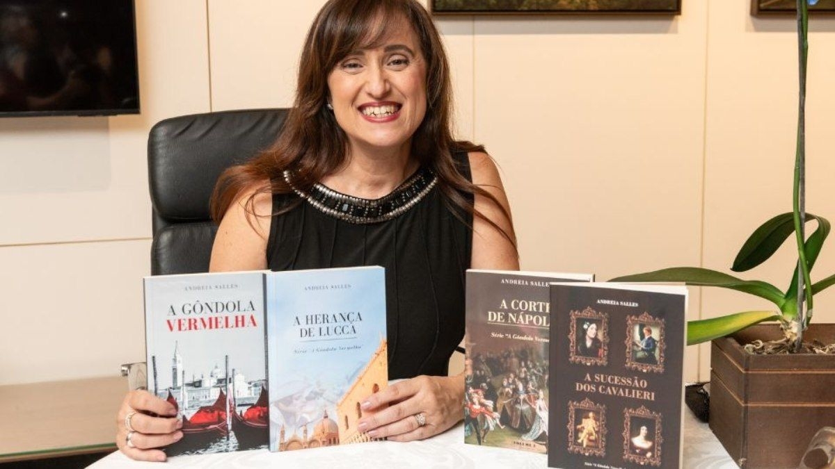 Andreia Salles lança quarto livro com exposição no Iate Clube