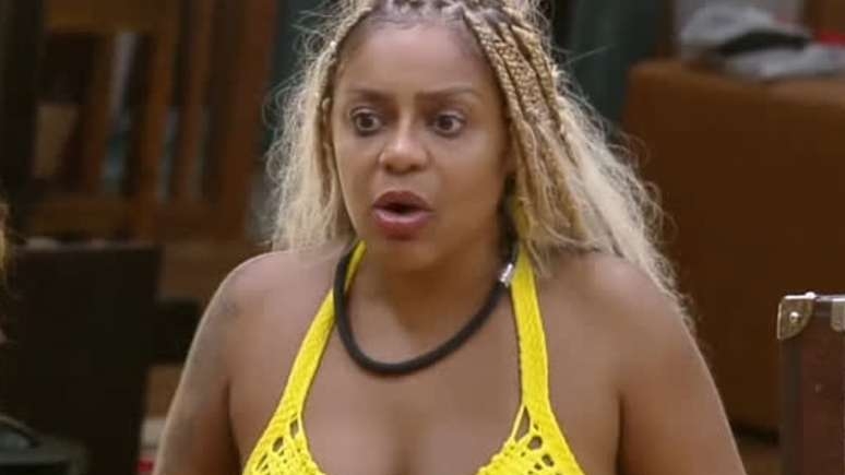 'A Fazenda 15': Cariúcha se irrita e dispara: 'Não sou empregada de ninguém'