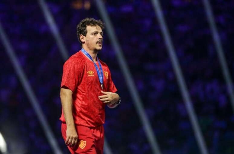 Diniz exalta elenco e explica conversa com Guardiola: 'Gostou dos mais jovens'