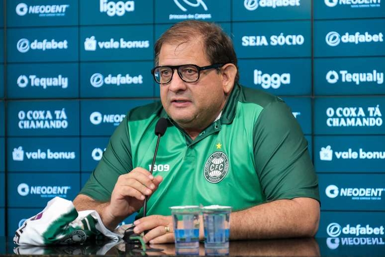 Olhando para 2024, Guto conta "plano de férias" para o elenco do Coritiba: 'Voltar com a menor perda possível'