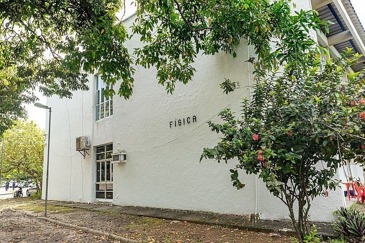 Estudo de físico de Alagoas ganha capa em revista científica internacional