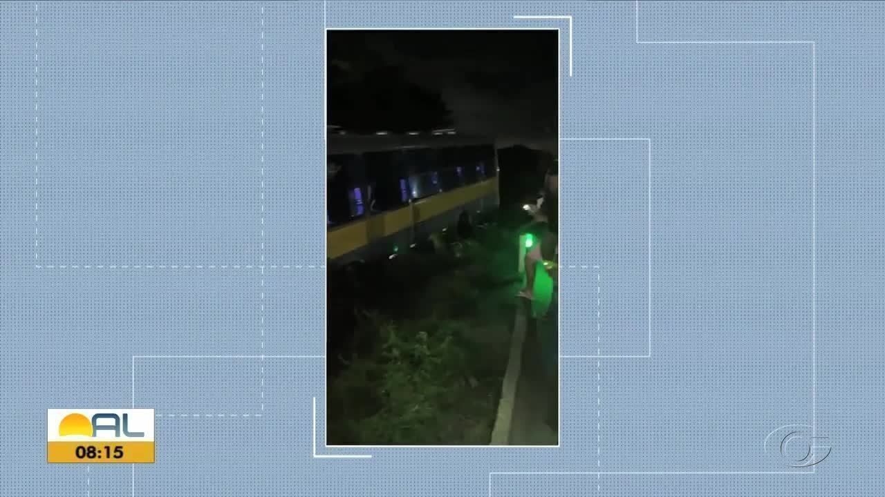 Acidente de ônibus deixa universitários feridos em Alagoas