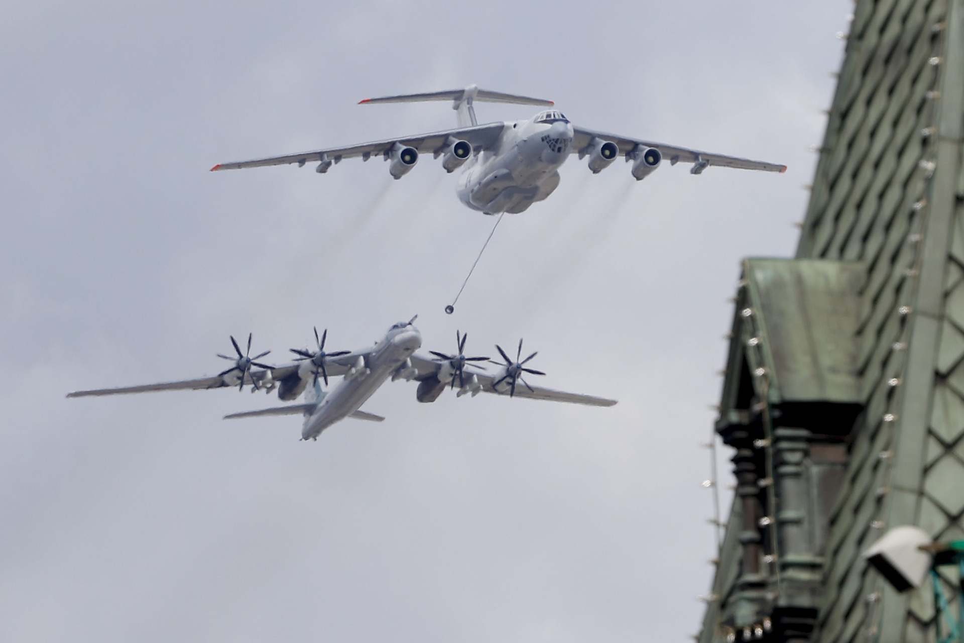 Ataques russos à Ucrânia seguem firmes após Operation Spiderweb