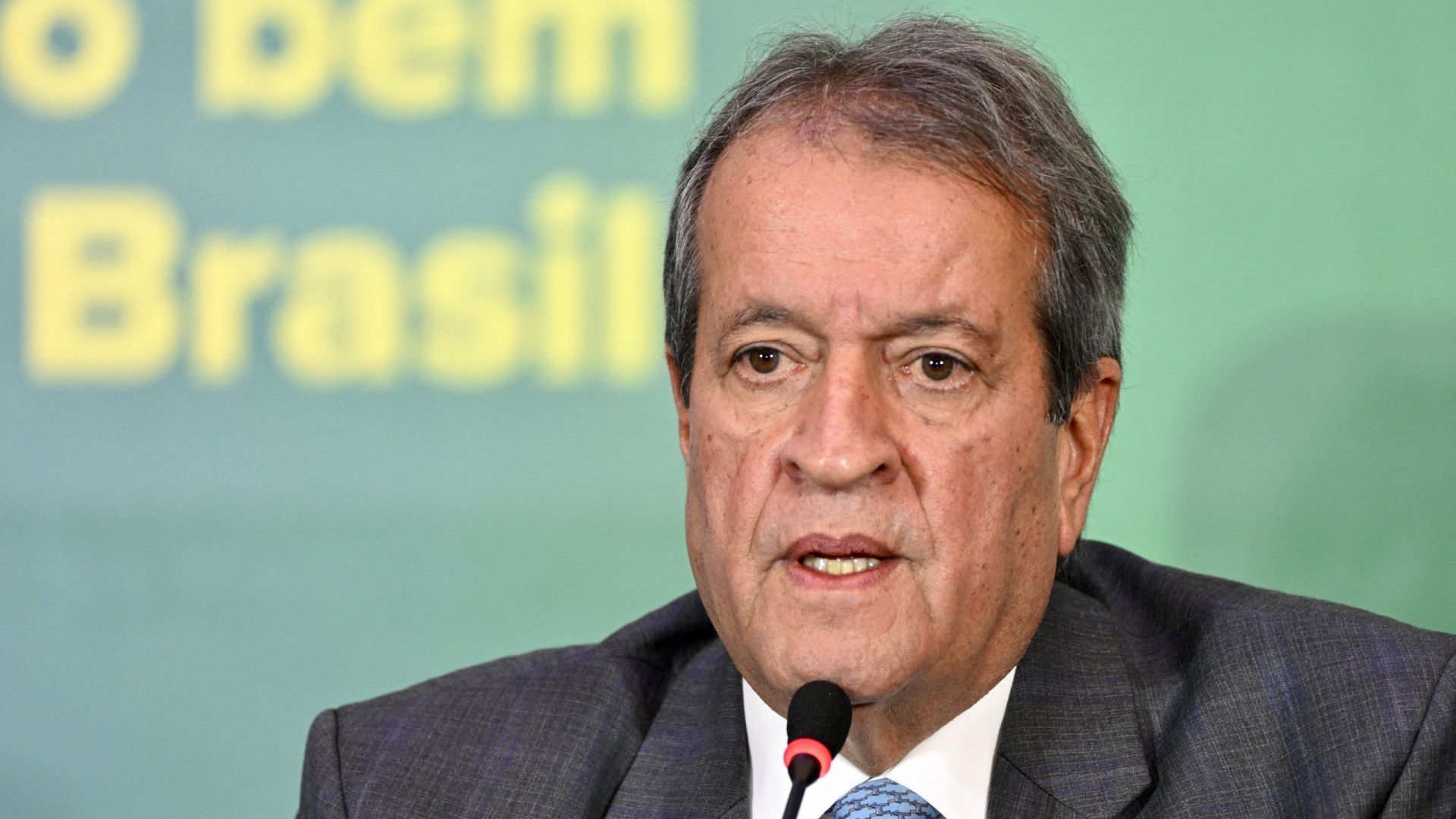 Após elogiar Lula e ser criticado, Valdemar diz que presidente 'não chega aos pés' de Bolsonaro