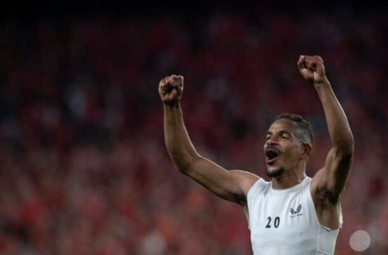 Na mira do Cruzeiro, Fernando rescindirá com Sevilla