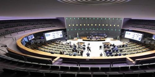 Câmara Federal pode derrubar portaria do trabalho aos feriados