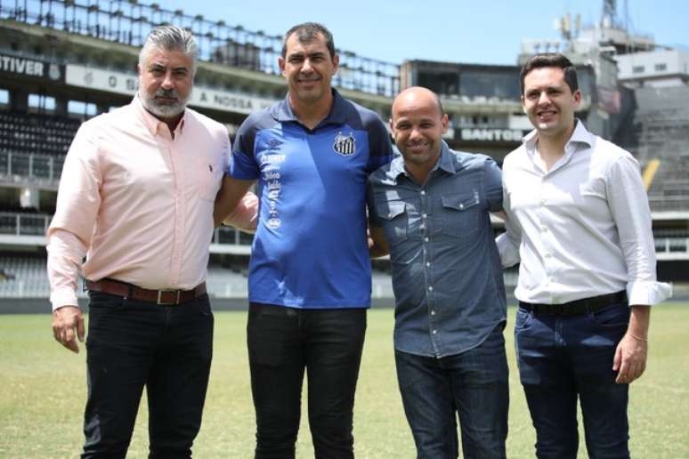 Santos deve fechar mais dois nomes nesta semana, veja
