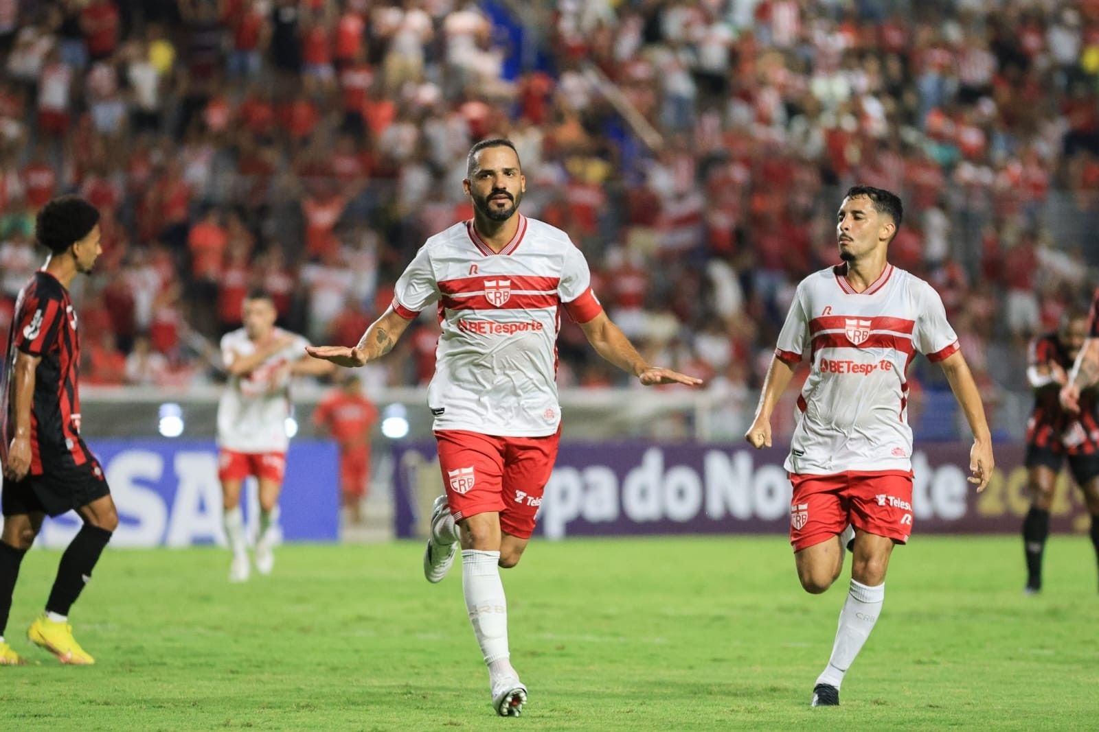 Troca entre CRB e Goiás envolve Anselmo Ramon e Breno Herculano