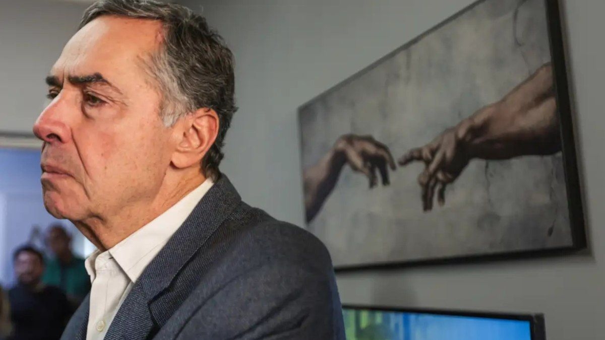 Ministro Barroso é internado por suspeita de virose