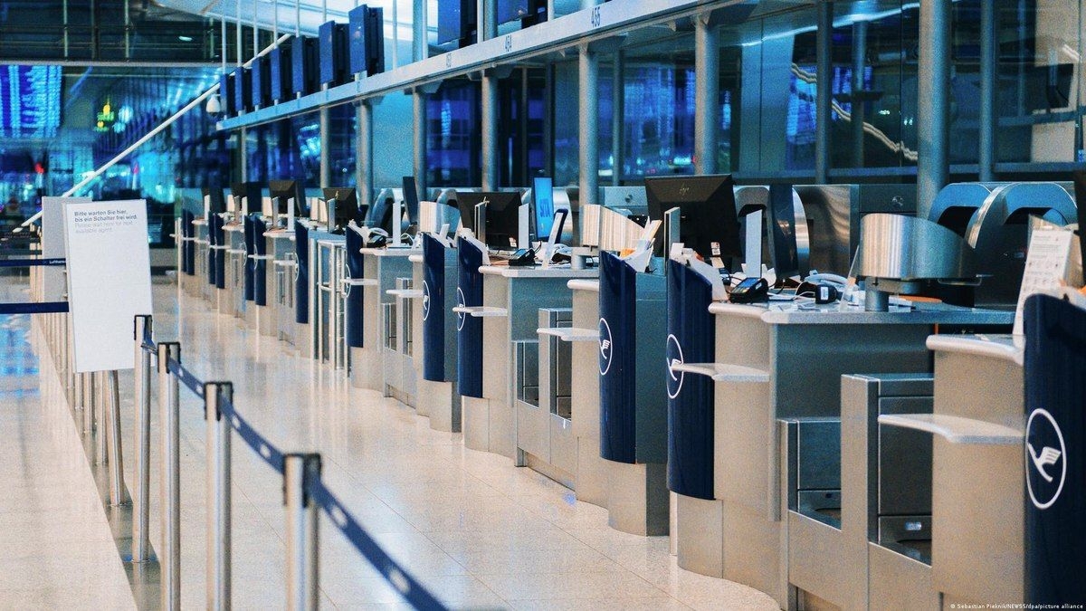 Greve da Lufthansa causa cancelamento de mais de 460 voos