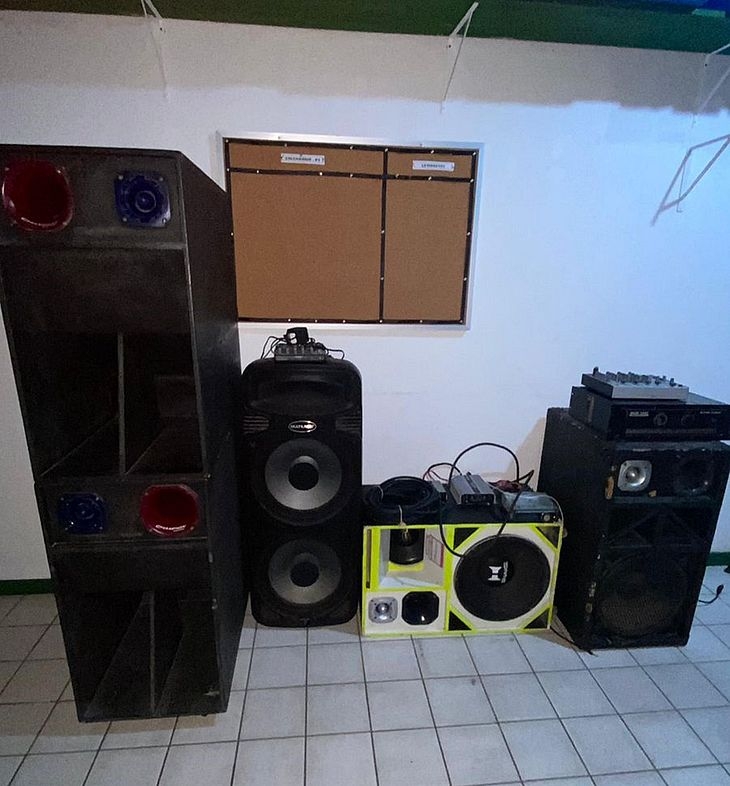 Operação na Base do Sossego apreende 12 equipamentos sonoros em Maceió