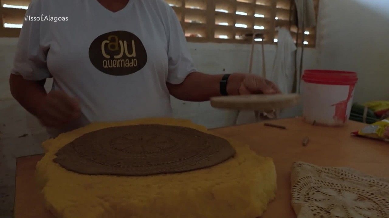 Cerâmica transforma a vida de mulheres em Alagoas