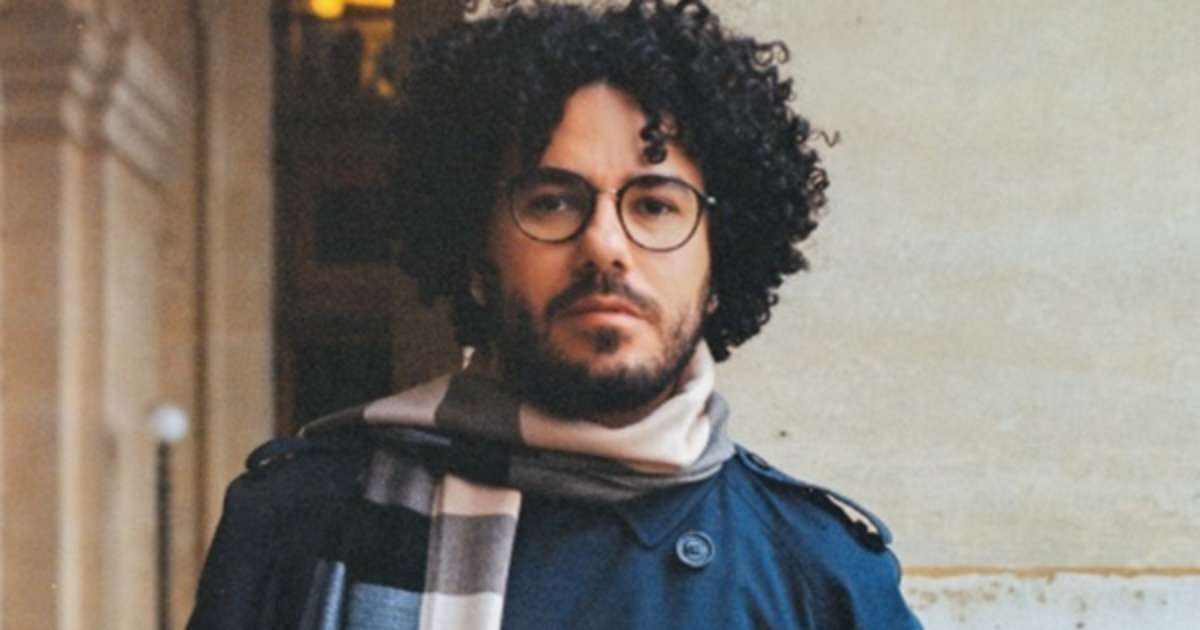 Mãe faz rifa para oferecer cremação do filho em Paris