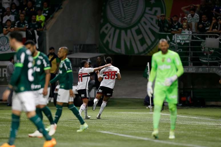 Chapéu! Como Abel Ferreira atuou na negociação de Caio Paulista com o Palmeiras