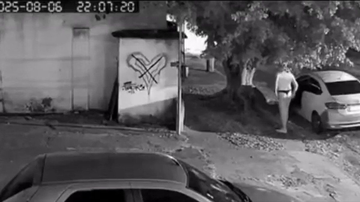 Novo vídeo revela pastor de peruca em polêmica