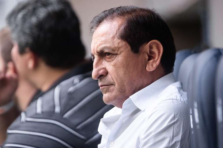 Jogador do Vasco sofre grave lesão no joelho e está fora da temporada