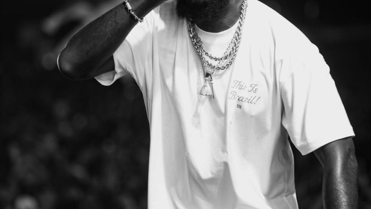 Djonga critica intervenção policial durante show no Recife