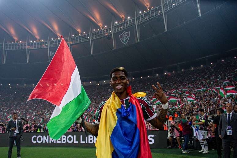 Campeão da Libertadores, Yony González pediu para voltar ao Fluminense em jogo contra o Ceará