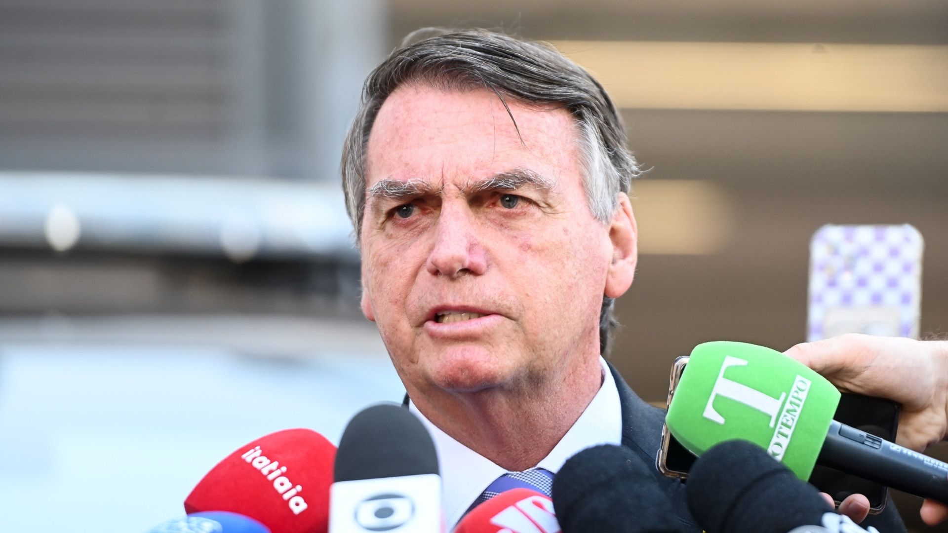 Bolsonaro diz que vai doar joias se TCU entender que itens pertencem a ele