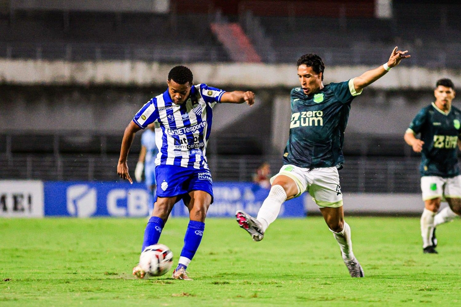 Higo elogia postura do CSA após vencer Floresta