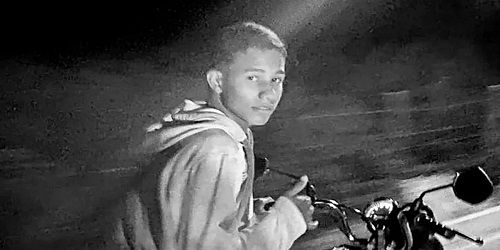 Jovem de 17 anos que conduzia moto morre ao colidir com carro em Lagoa da Canoa