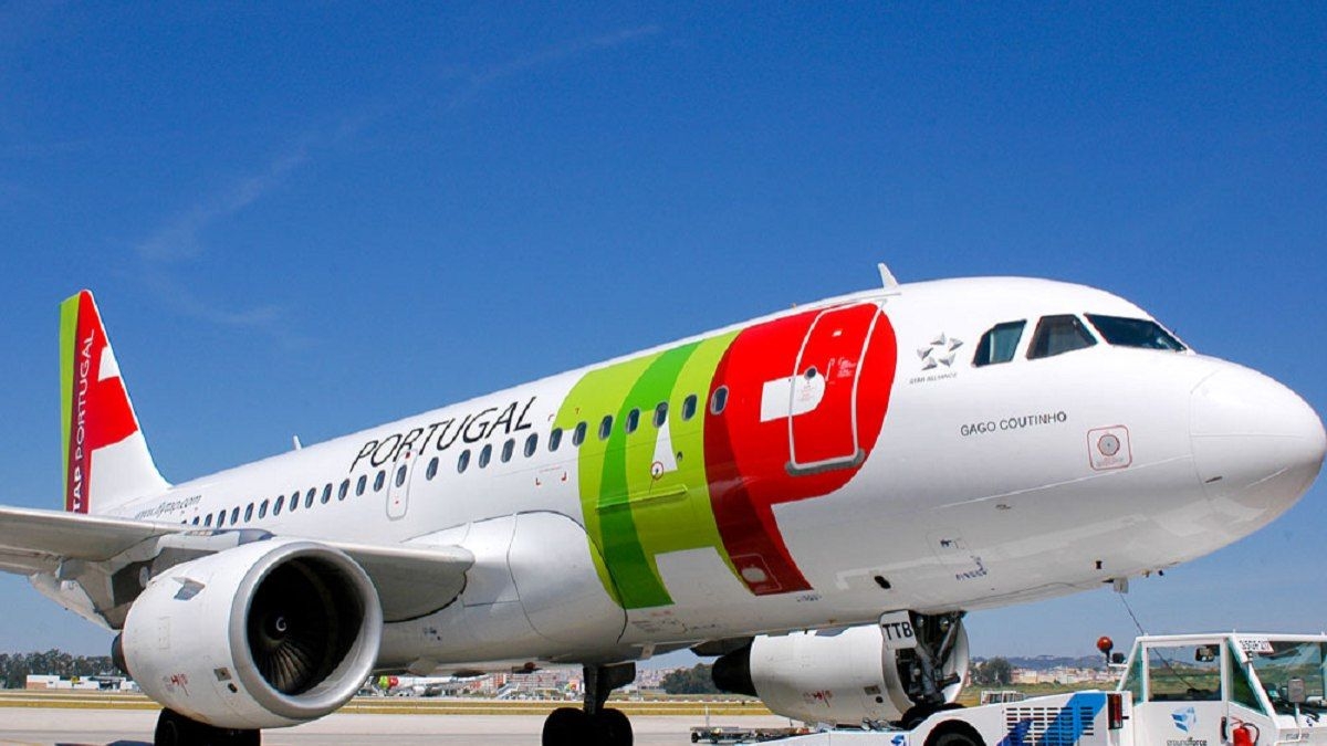 Cancelamento de voo da TAP deixa passageiros retidos em Recife