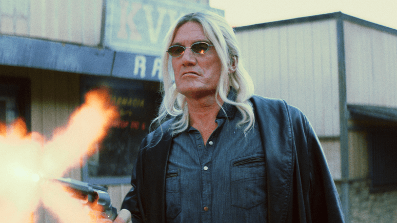 Astro de Os Mercenários e Aquaman será herói de ação acabado em novo filme; é assim que Dolph Lundgren volta às telas