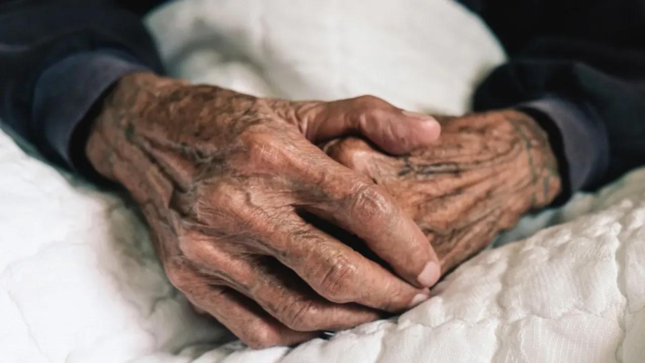 Empregada escravizada por 70 anos recebe indenização de R$ 600 mil