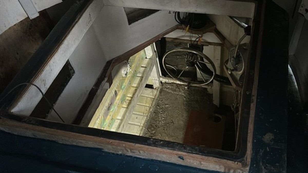 Polícia Federal apreende barco que transportaria drogas para a Europa