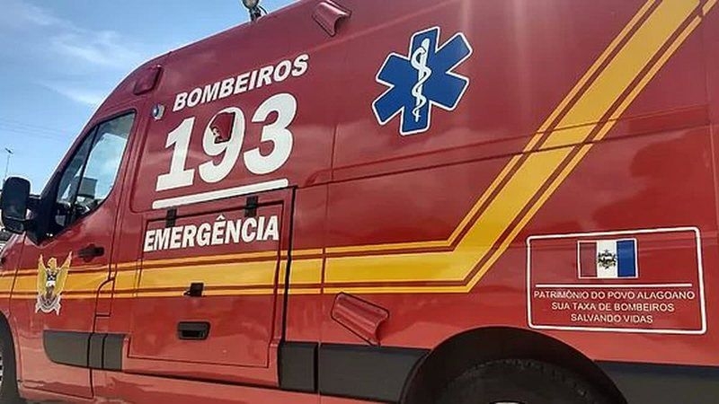 Acidente entre dois ônibus deixa oito feridos em Alagoas