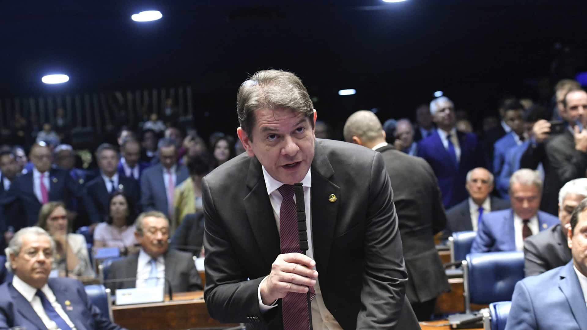 Justiça devolve PDT do Ceará a Cid Gomes e ala ligada a Ciro pede expulsão do senador