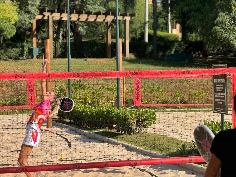 Ninny Valentini retorna aos treinos após cirurgia e retoma parceria de sucesso com Gasparri