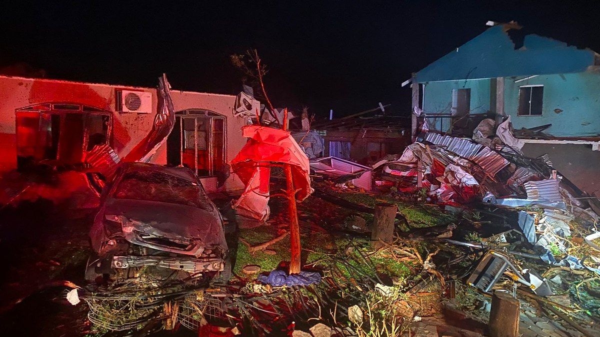 Tornado EF3 devasta município no Paraná com ventos fortes