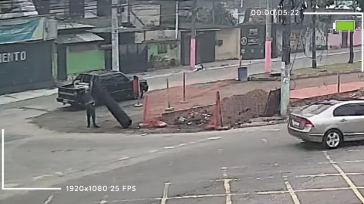 Homem detido por furto de tubulação em São Gonçalo