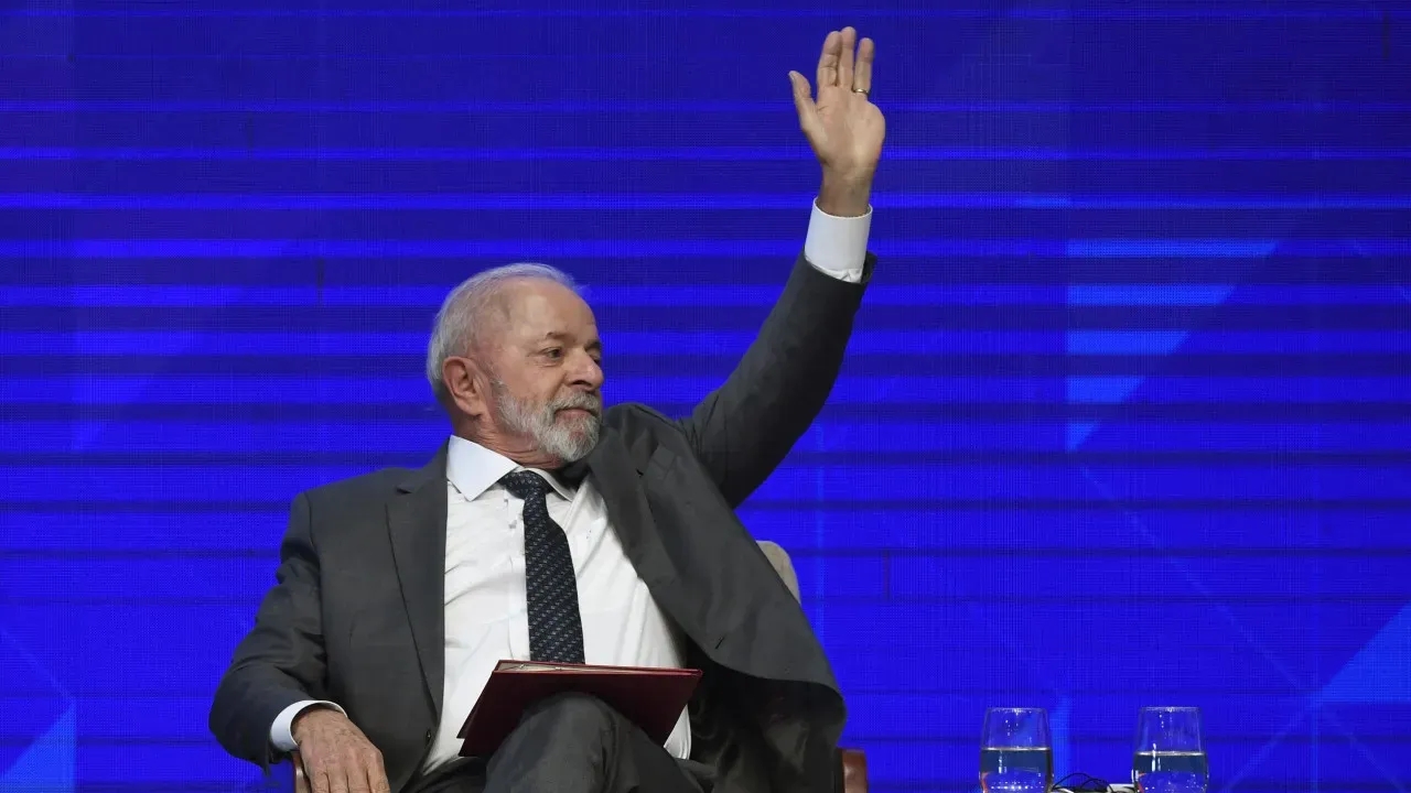 Lula sanciona cota de 30% para mulheres em estatais