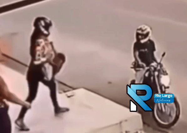 Vídeo: casal é amarrado e espancado por populares após assaltar mulher na Santa Lúcia