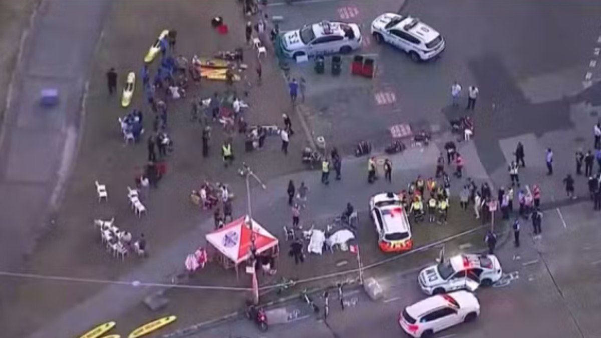 Atiradores matam 12 pessoas em evento judaico na Austrália