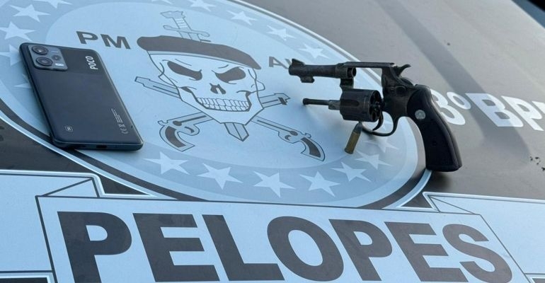 PM apreende 13 armas de fogo e mais de 31kg de drogas durante a última semana no ano