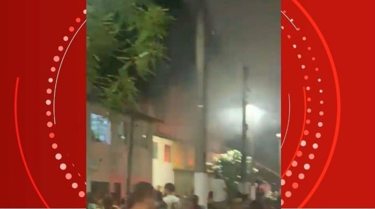 Incêndio em apartamento no Vergel do Lago em Maceió