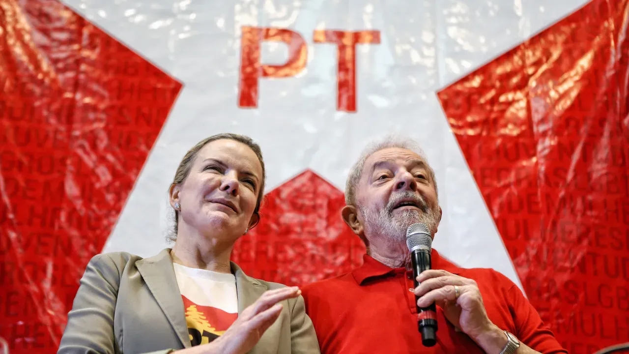 PT deve escolher presidente conciliador neste domingo