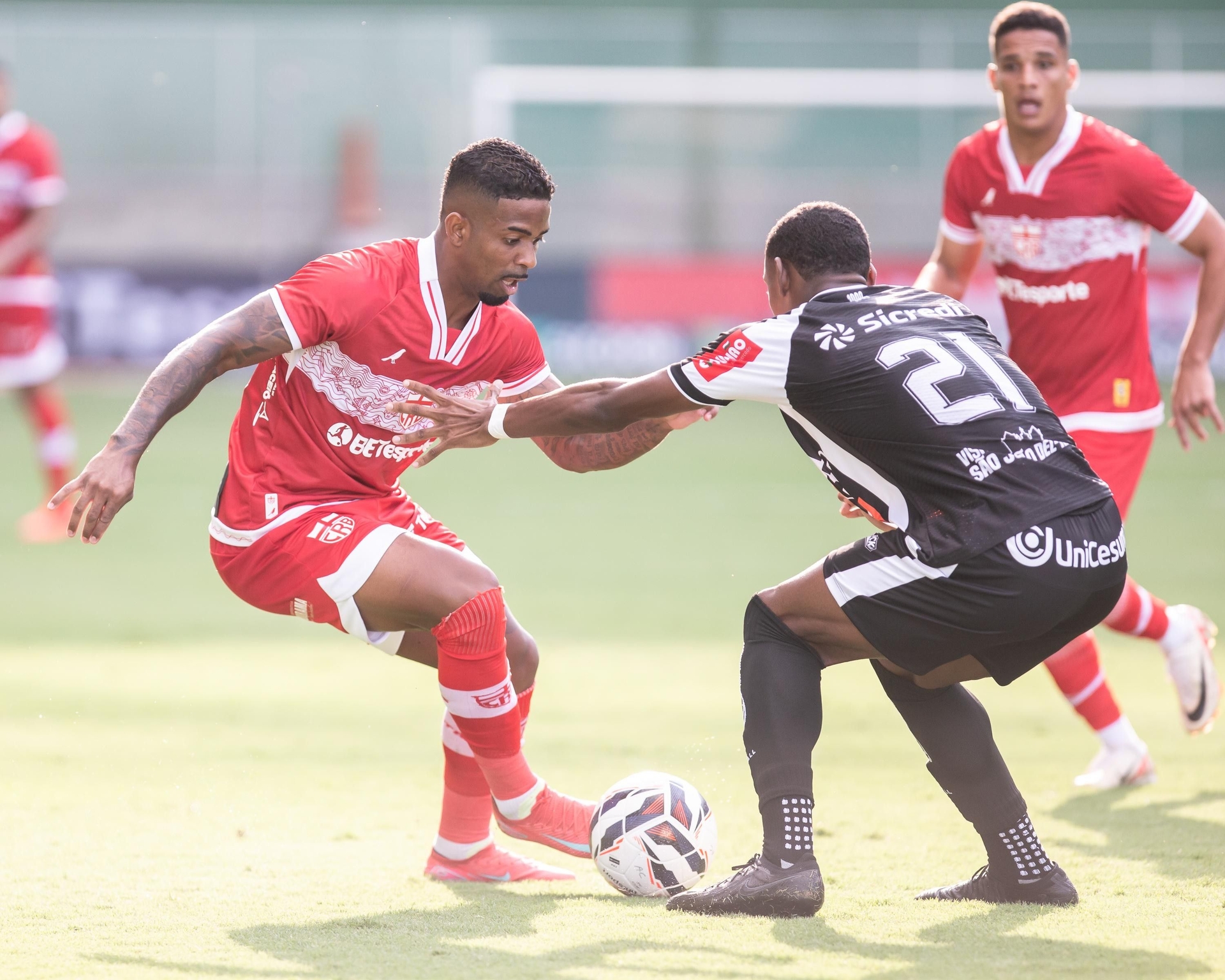 Hayner desfalca CRB na partida contra o Cuiabá