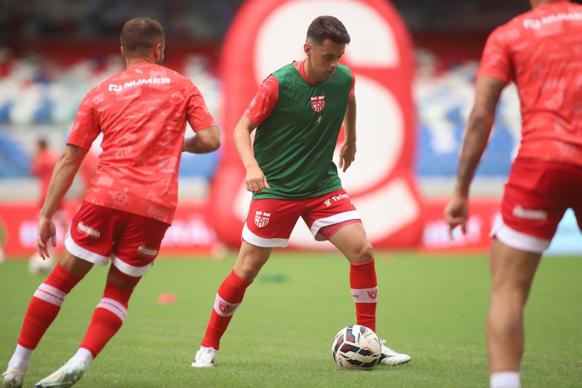 Matheus Ribeiro projeta duelo do CRB contra o Santos