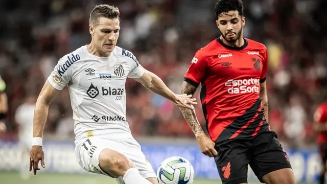 Athletico se despede de Vitor Roque, vence e deixa Santos à beira do Z-4