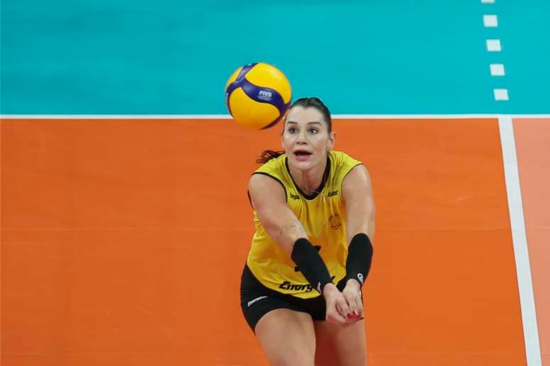 Praia Clube é derrotado por time de Gabi no fechamento da 1ª fase do Mundial