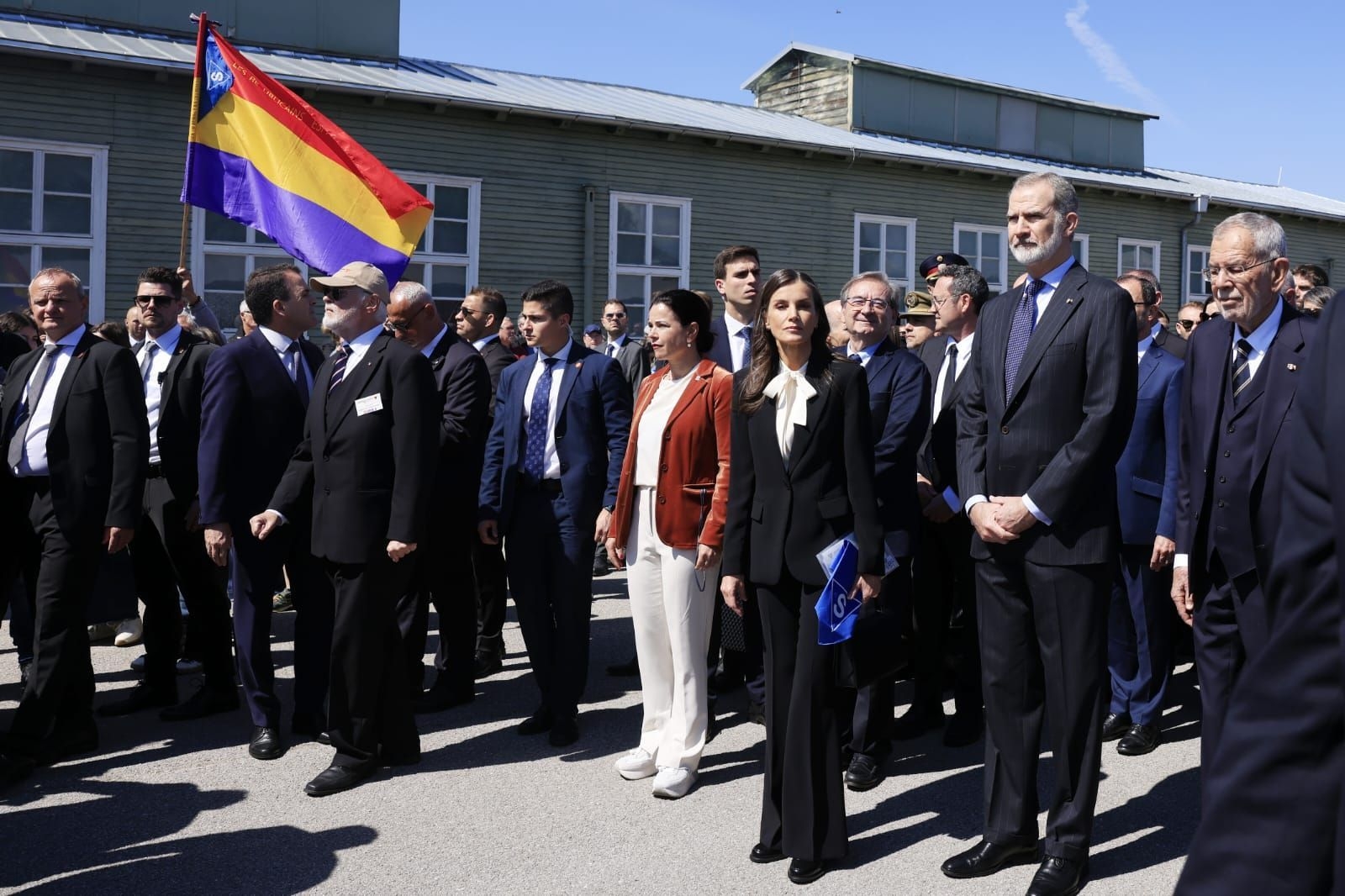 Reis da Espanha Prestam Homenagem a Republicanos em Mauthausen