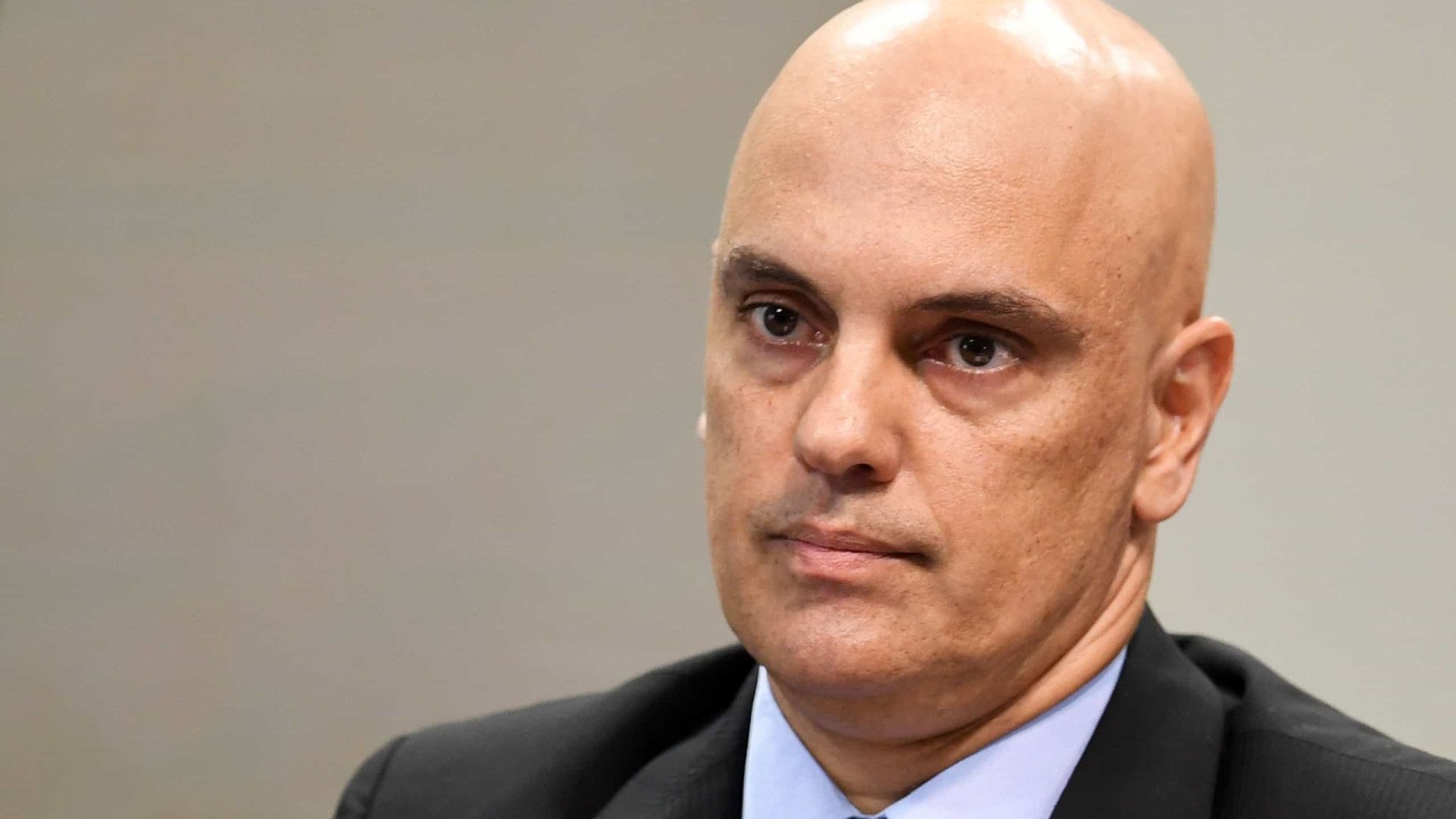 Moraes manda PGR se manifestar sobre investigação dos R$ 17 mi em Pix a Bolsonaro