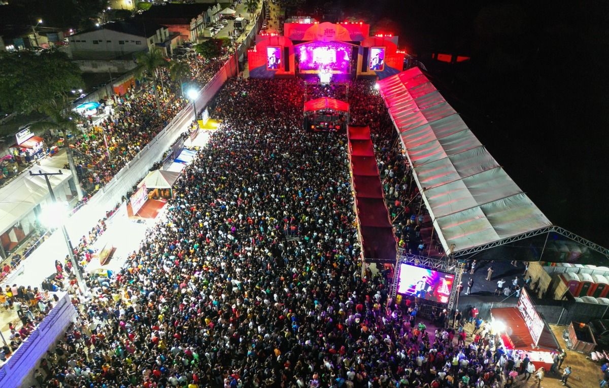 Bom Jesus de Penedo: Milhares de pessoas se divertem na melhor festa do interior de Alagoas